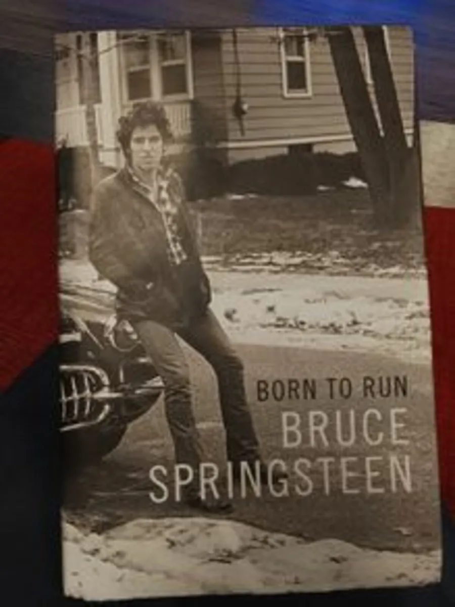 Bruce Springsteen - Born to Run (Hardback)