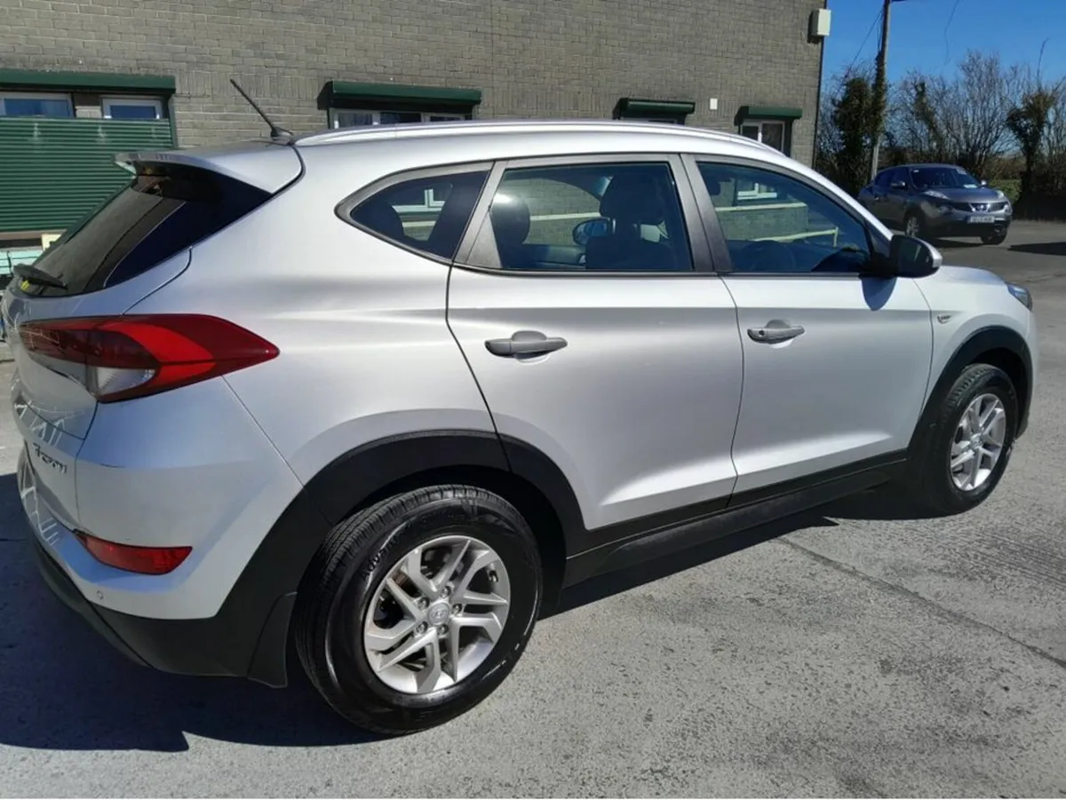 Hyundai Tucson COMFORT 5DR Portlaoise. - Image 4