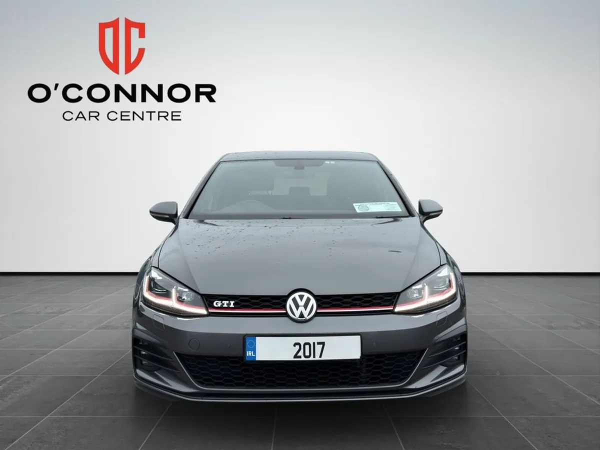 Volkswagen Golf “Iconic, automatic, and absolutely - Image 4