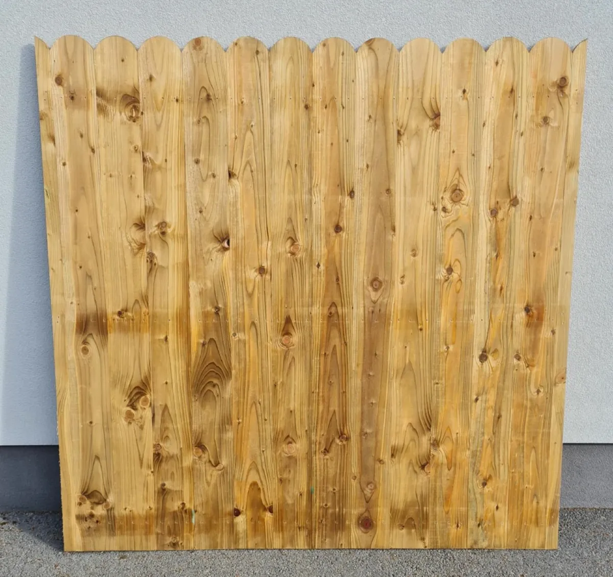 Wooden Fence Panels _ Loose Picket Rails For Sale - Image 2