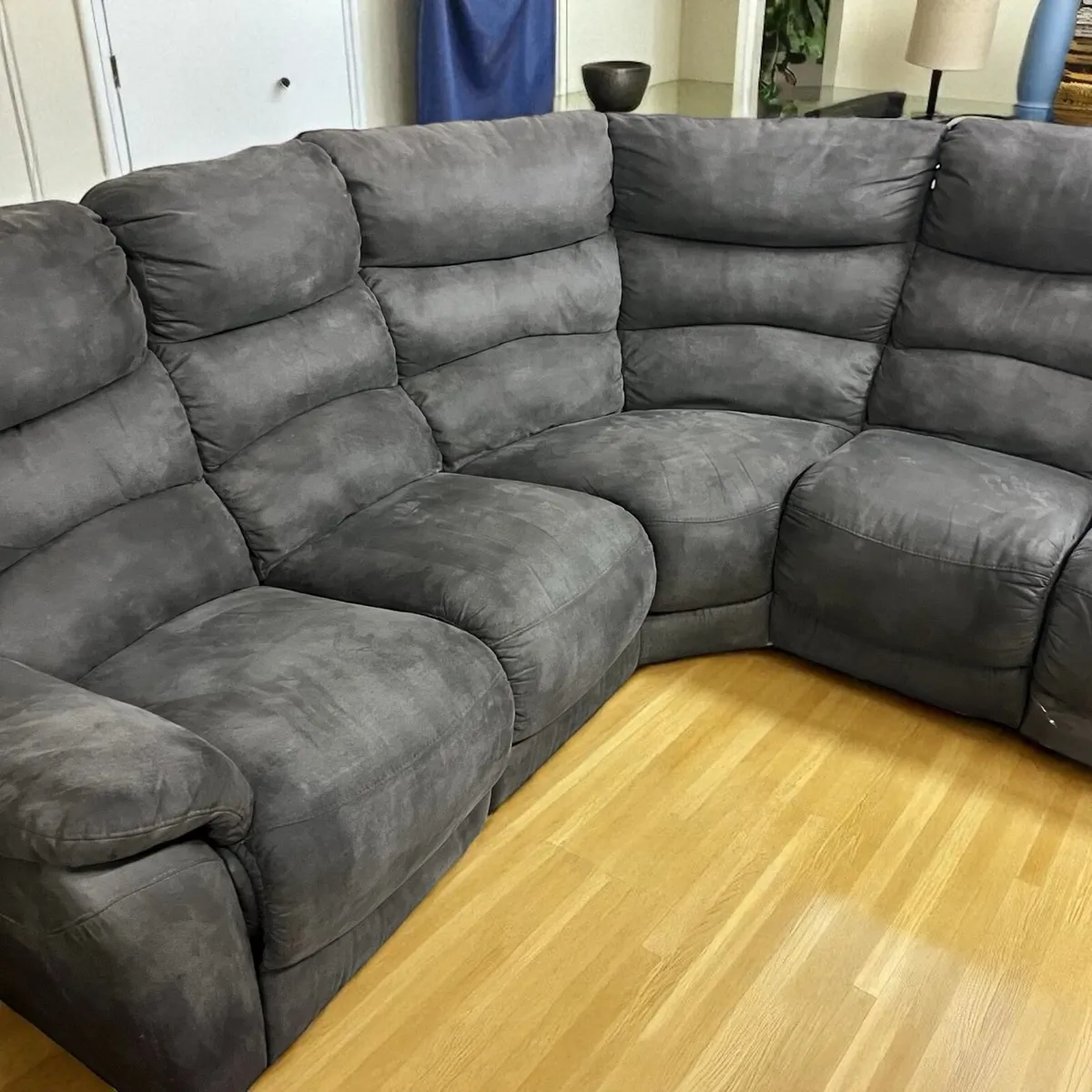 Grey corner recliner sofa Delivery available - Image 2