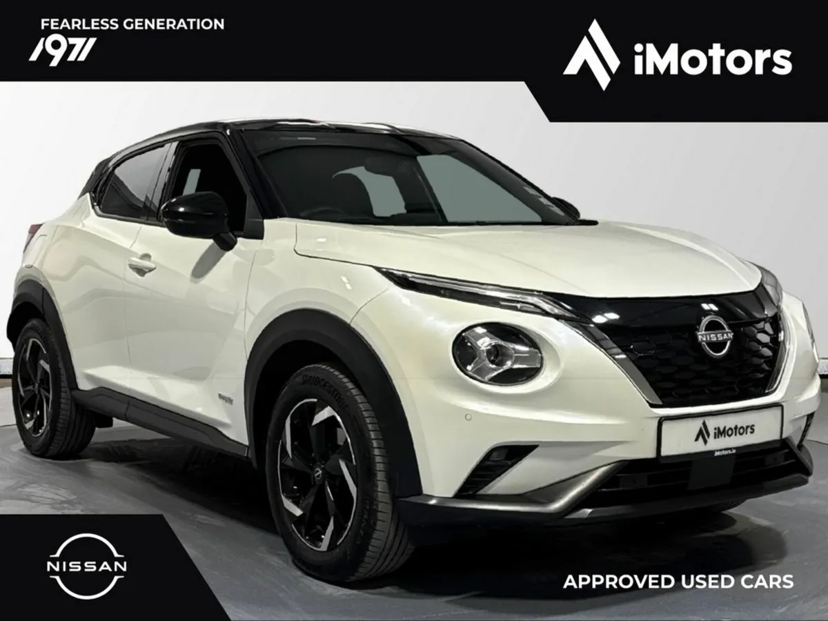 Nissan Juke 1 6 HYB SV Premium 2 tone black roof - Image 1