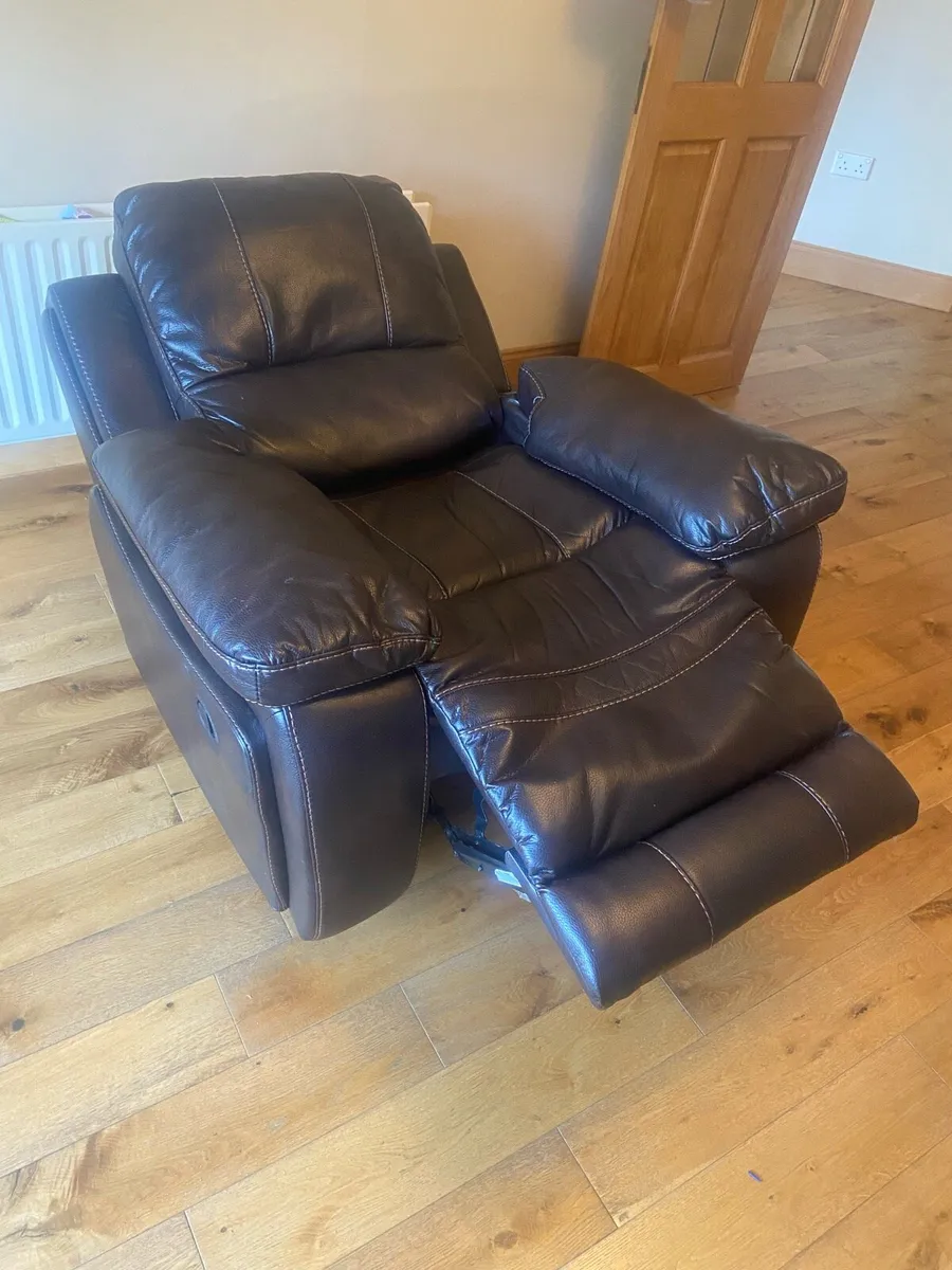 2 Leather Recliner Sofa - Image 3