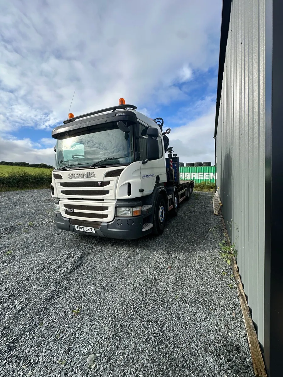 Scania crane lorry - Image 4