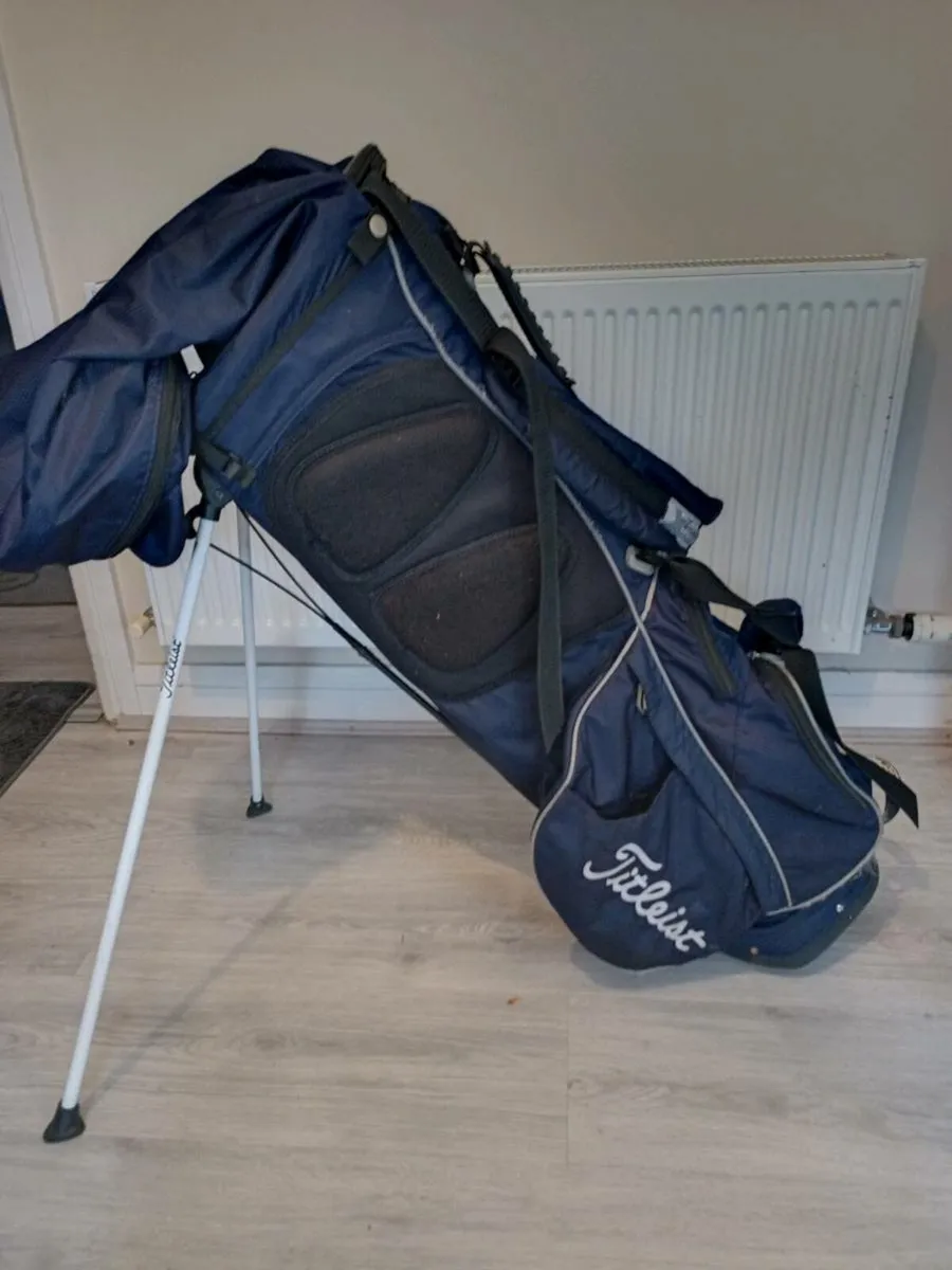 Titleist golf bag with stand. - Image 2