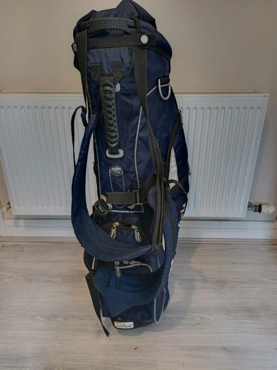 Titleist golf bag with stand. - Image 3