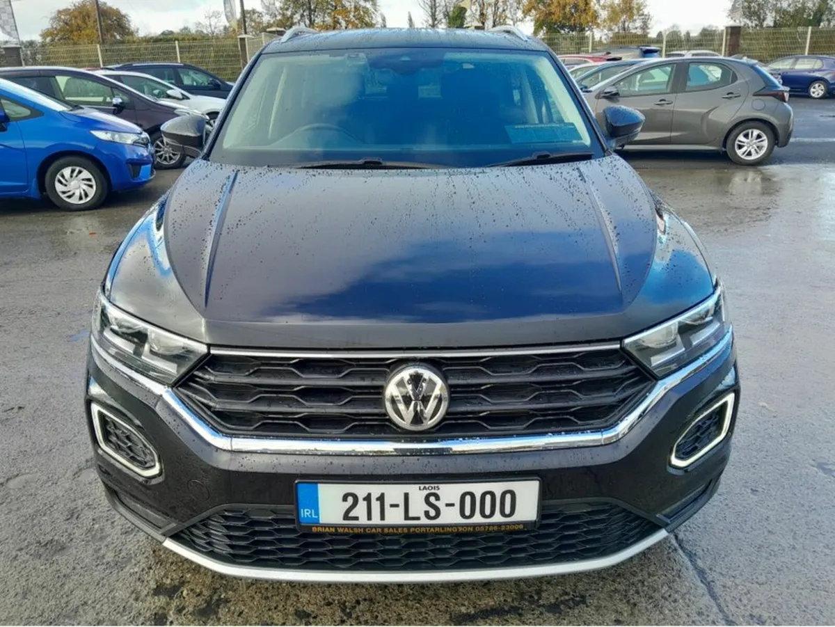 Volkswagen T-Roc 2.0 TDI STYLE DESIGN - Image 3