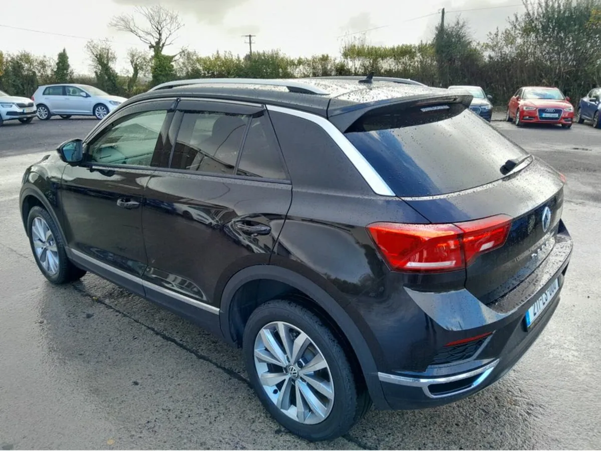 Volkswagen T-Roc 2.0 TDI STYLE DESIGN - Image 4