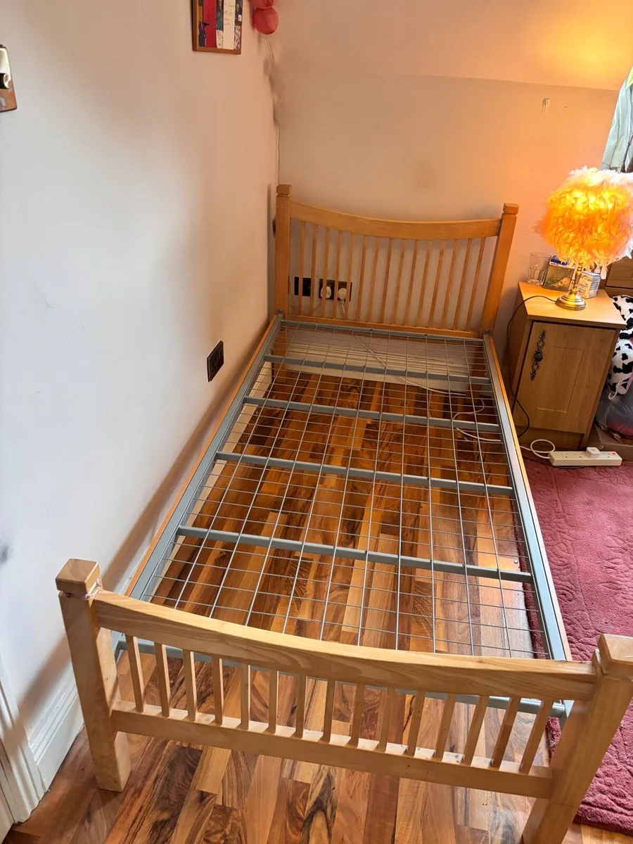 Single Bed - Image 4