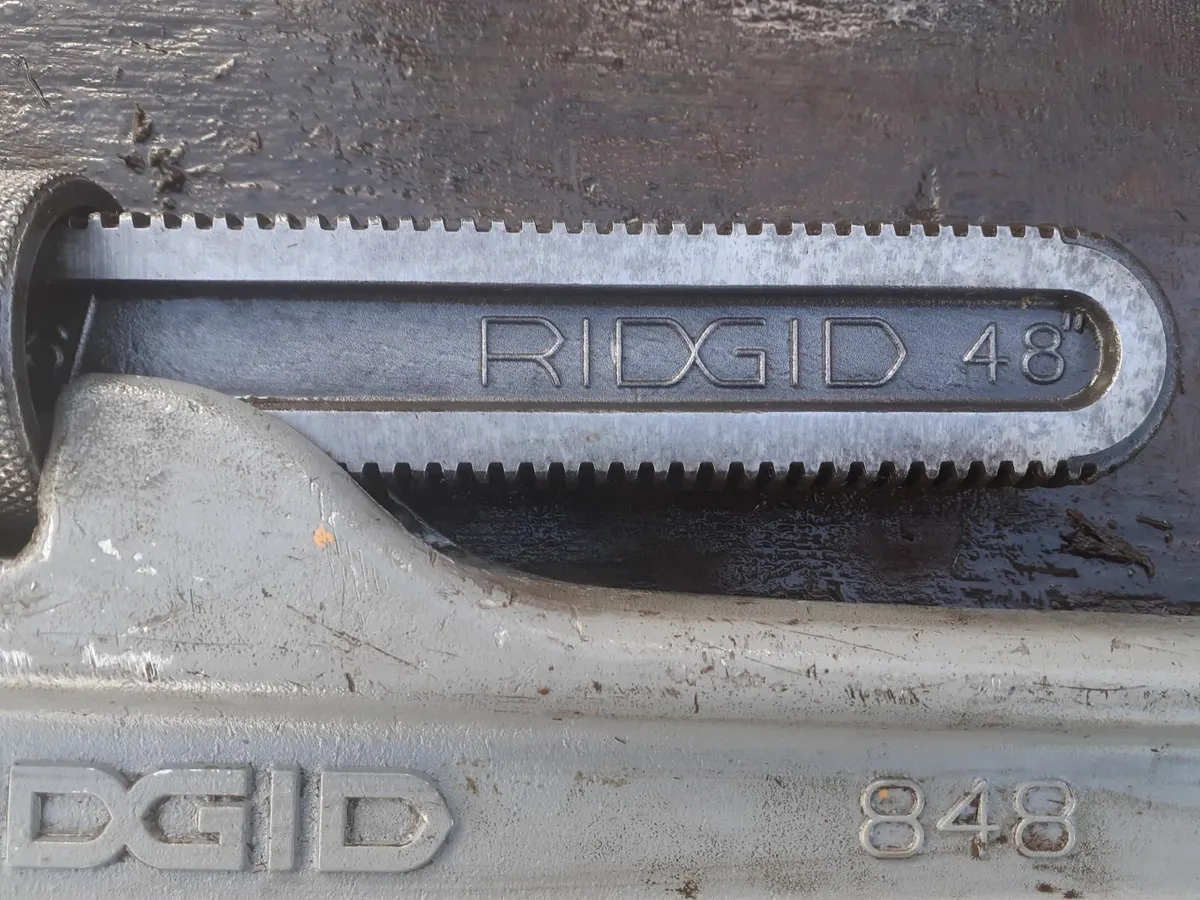 RIDGID 48" ALUMINIUM STILSONS - Image 4