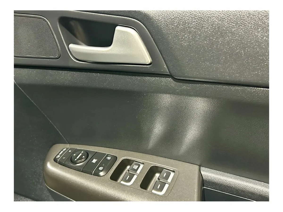 Kia Sportage K2 COMMERCIAL 5DR €15950 inc vat - Image 3