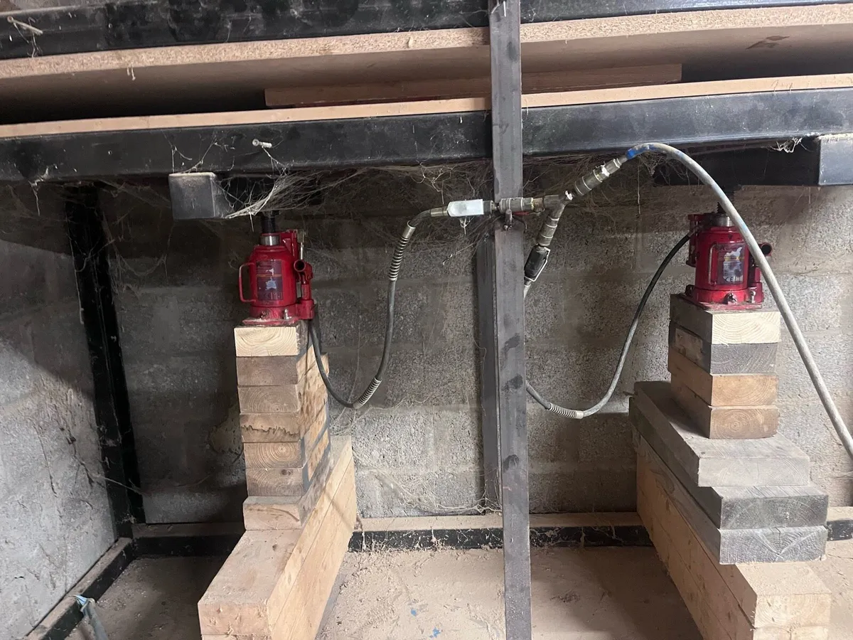 Hydraulic cold press - Image 2