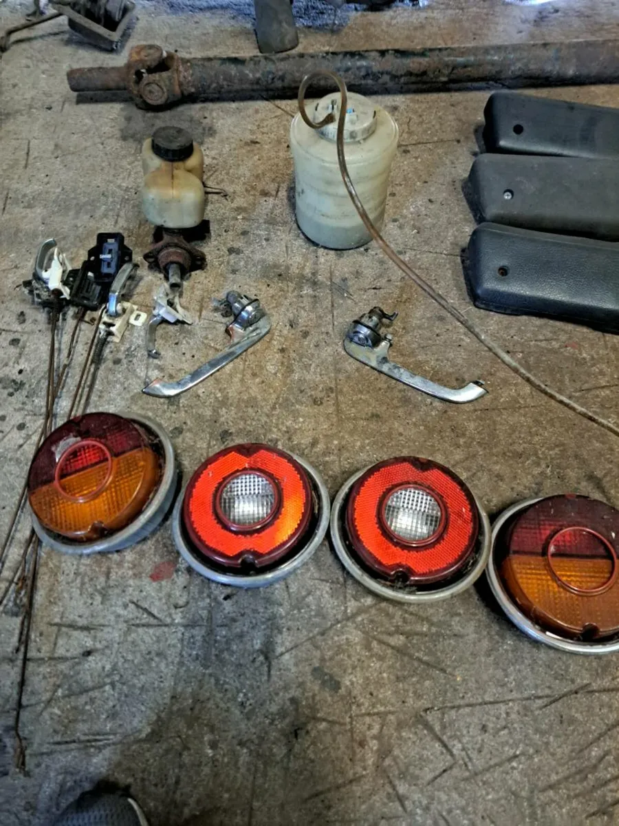 Opel manta a parts - Image 1