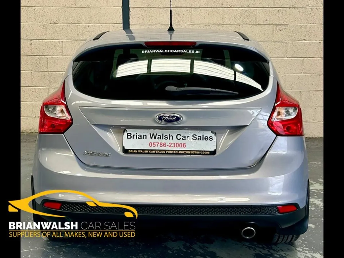 Ford Focus 2.0 TD 115PS STYLE 5DR AUTO - Image 2