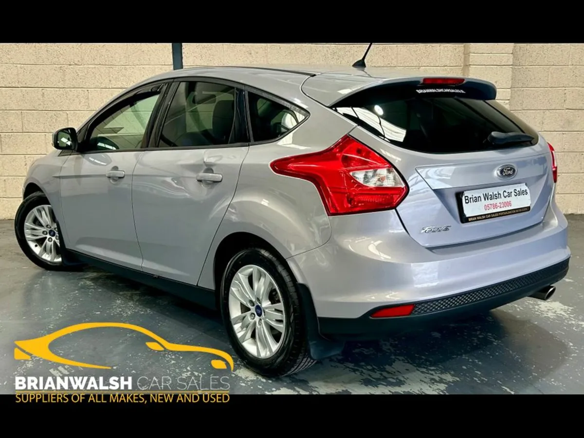 Ford Focus 2.0 TD 115PS STYLE 5DR AUTO - Image 3