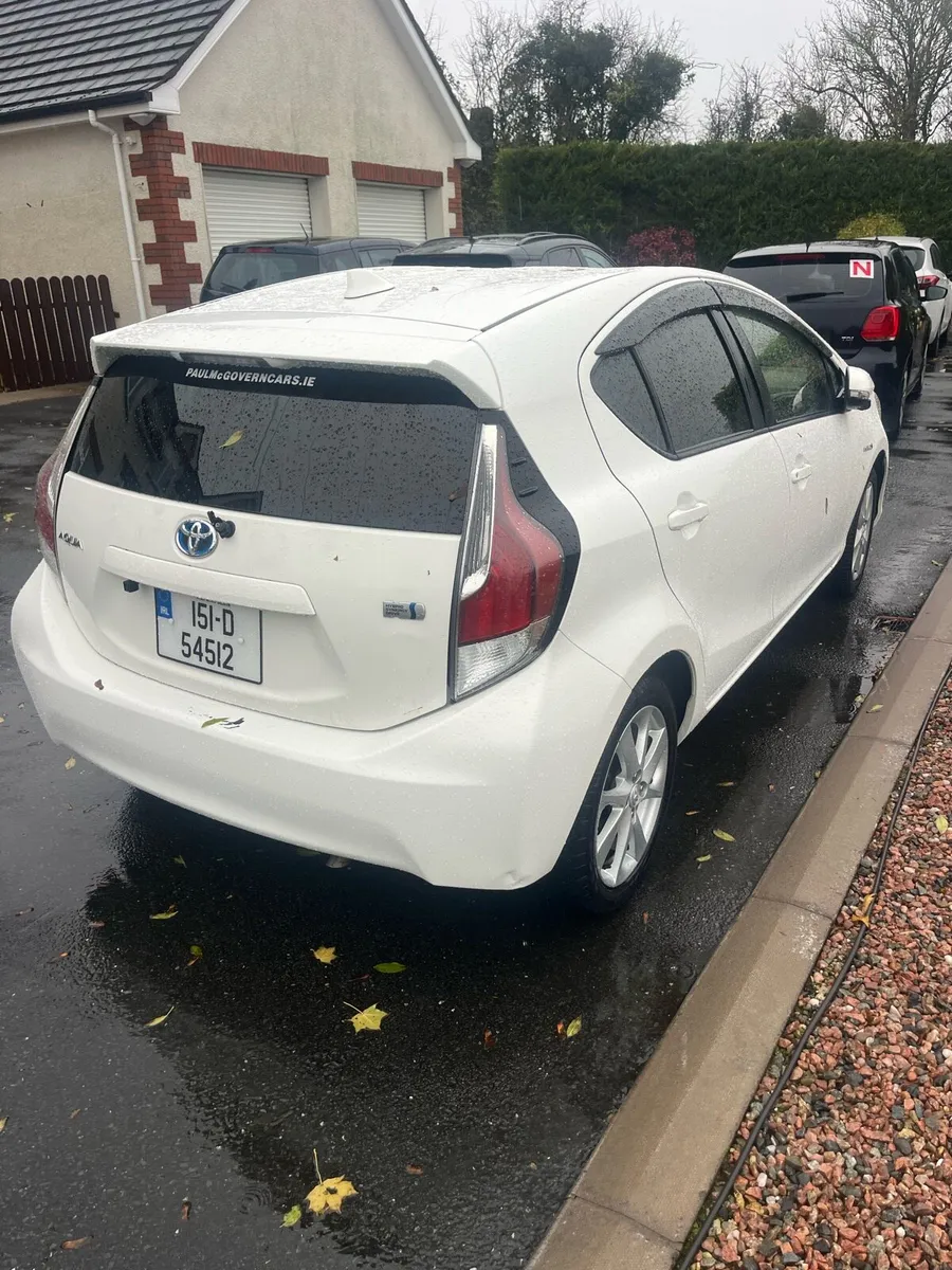 2015 Toyota Aqua - Image 3