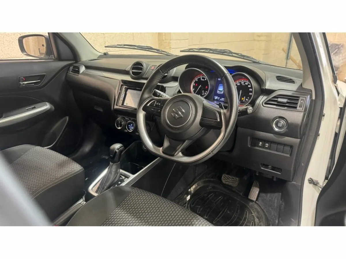 Suzuki Swift 1.2 RS - Image 2