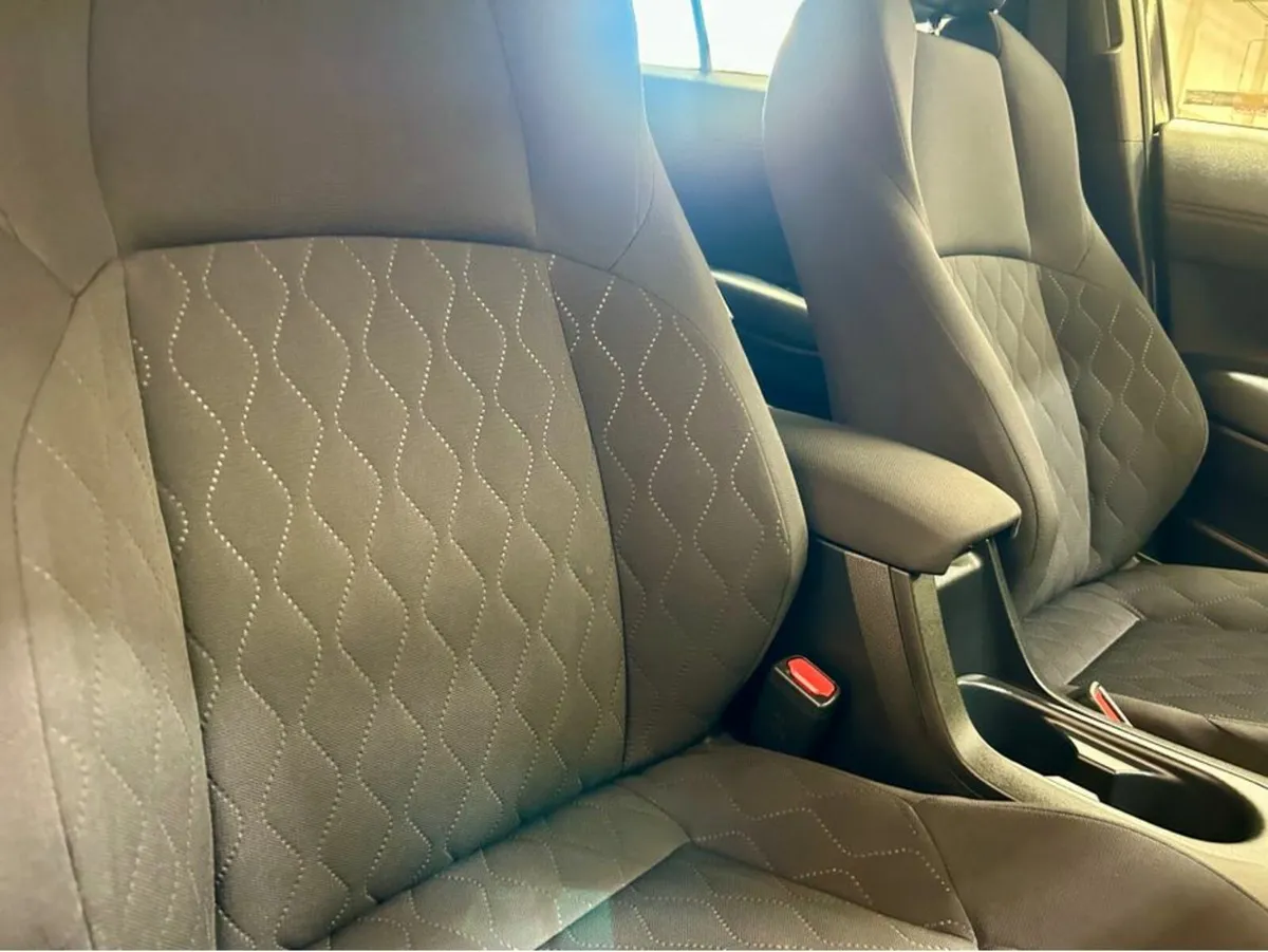 Toyota Corolla Cross CROSS LUNA 1.8 4DR AUTO - Image 2