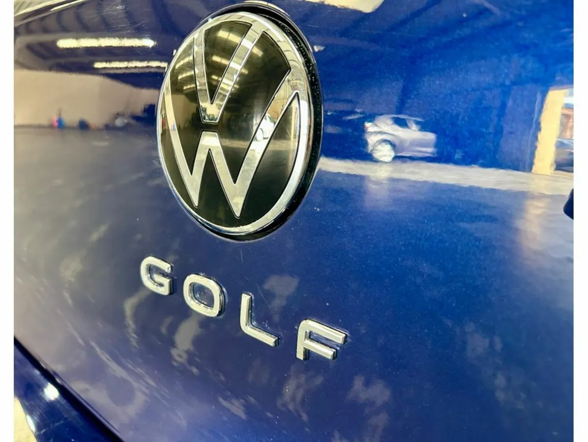 Volkswagen Golf STYLE 2.0 TDI 115HP 5DR - Image 3