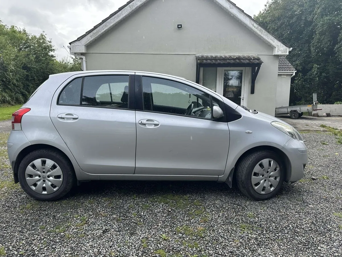 Yaris Luna 2010 - Image 3