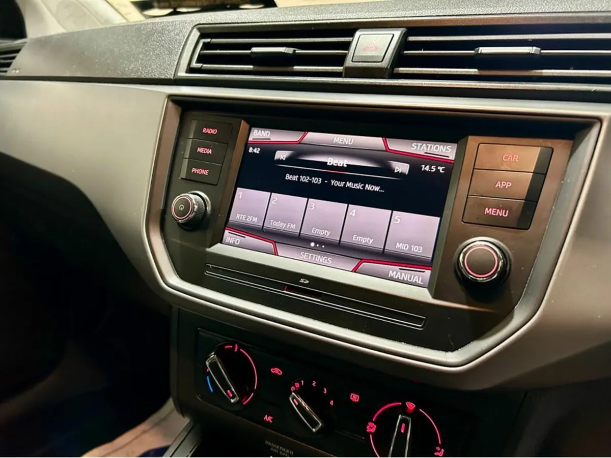 SEAT Ibiza 1.0 TSI 95BHP SE PLUS 5DR - Image 4