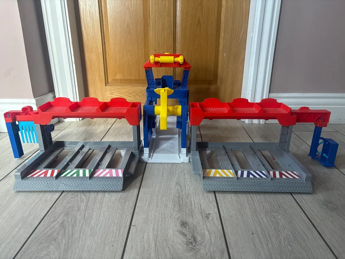 Paw Patrol truck stop - Image 3