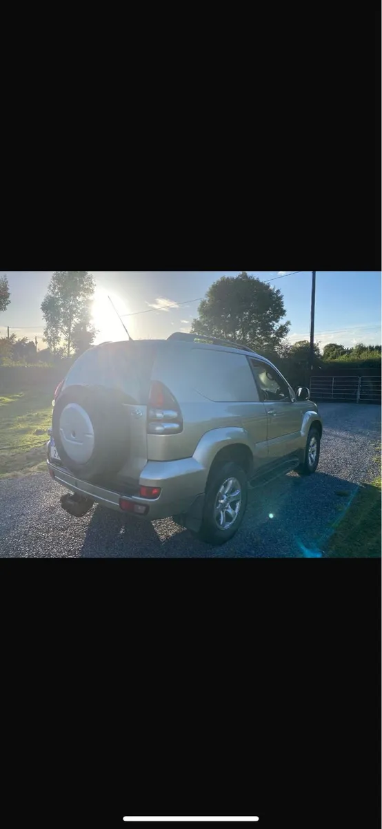 2005 Toyota Land Cruiser SWB Tax 9/26 Doe 11/26 - Image 3