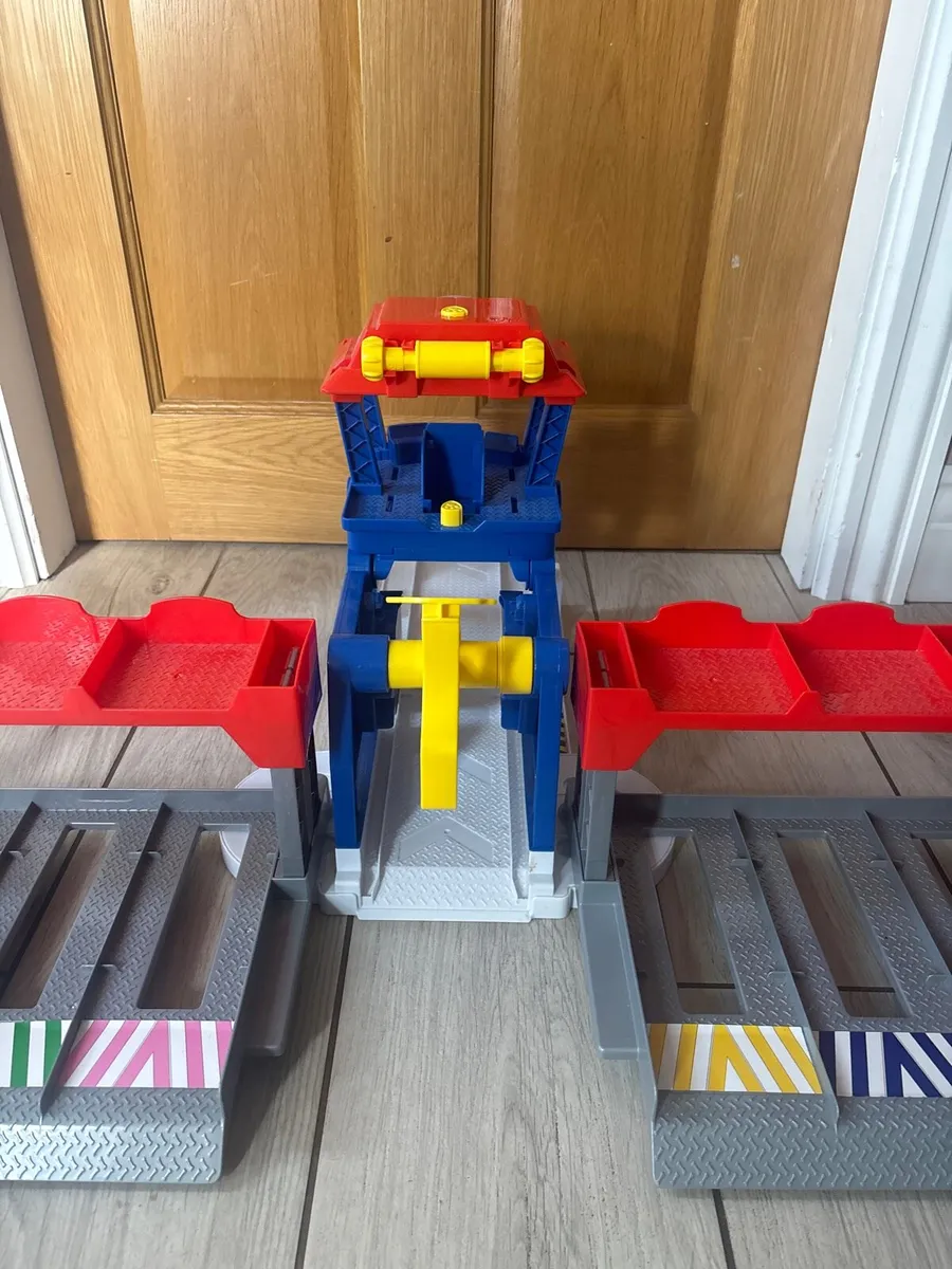 Paw Patrol truck stop - Image 4