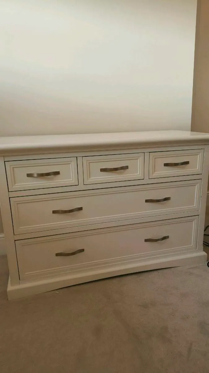 Heavy Chest of Drawers - Image 2