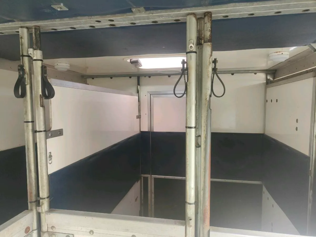 Horse lorry - Image 4