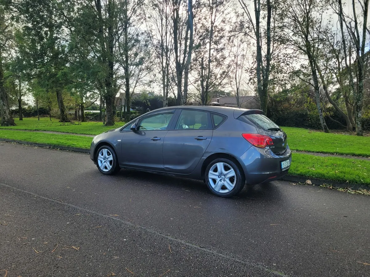 2012 OPEL ASTRA 1.3 CDTI NCT/TAXED LOW MILEAGE. - Image 4