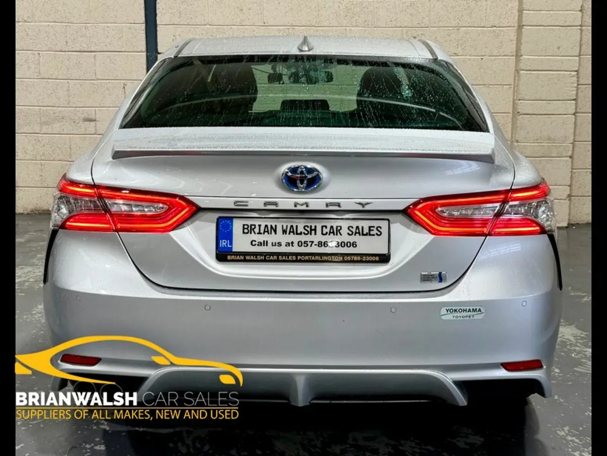 Toyota Camry WS Leather - Image 3