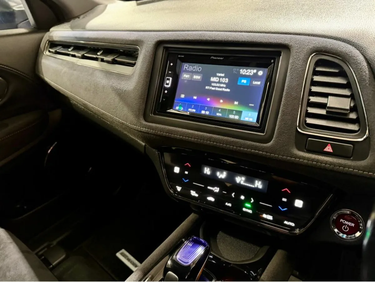 Honda Vezel RS SENSING - Image 3