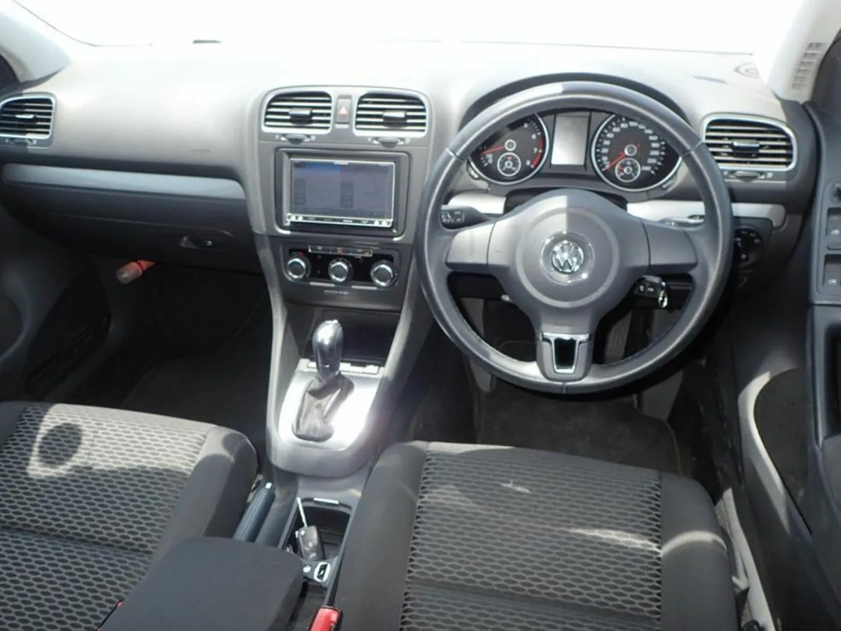 Volkswagen Golf 1.2 - Image 2