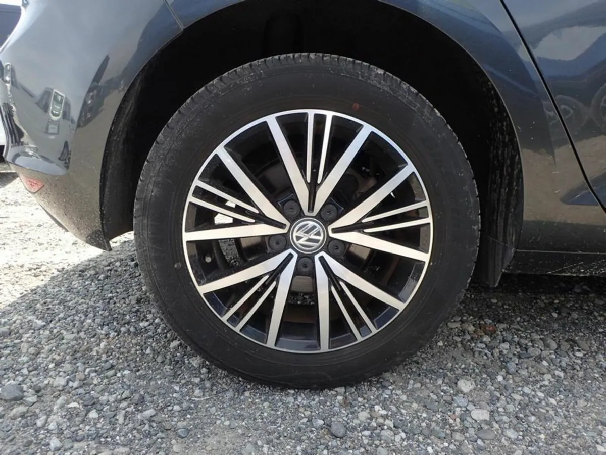 Volkswagen Golf 1.2 All Star - Image 3