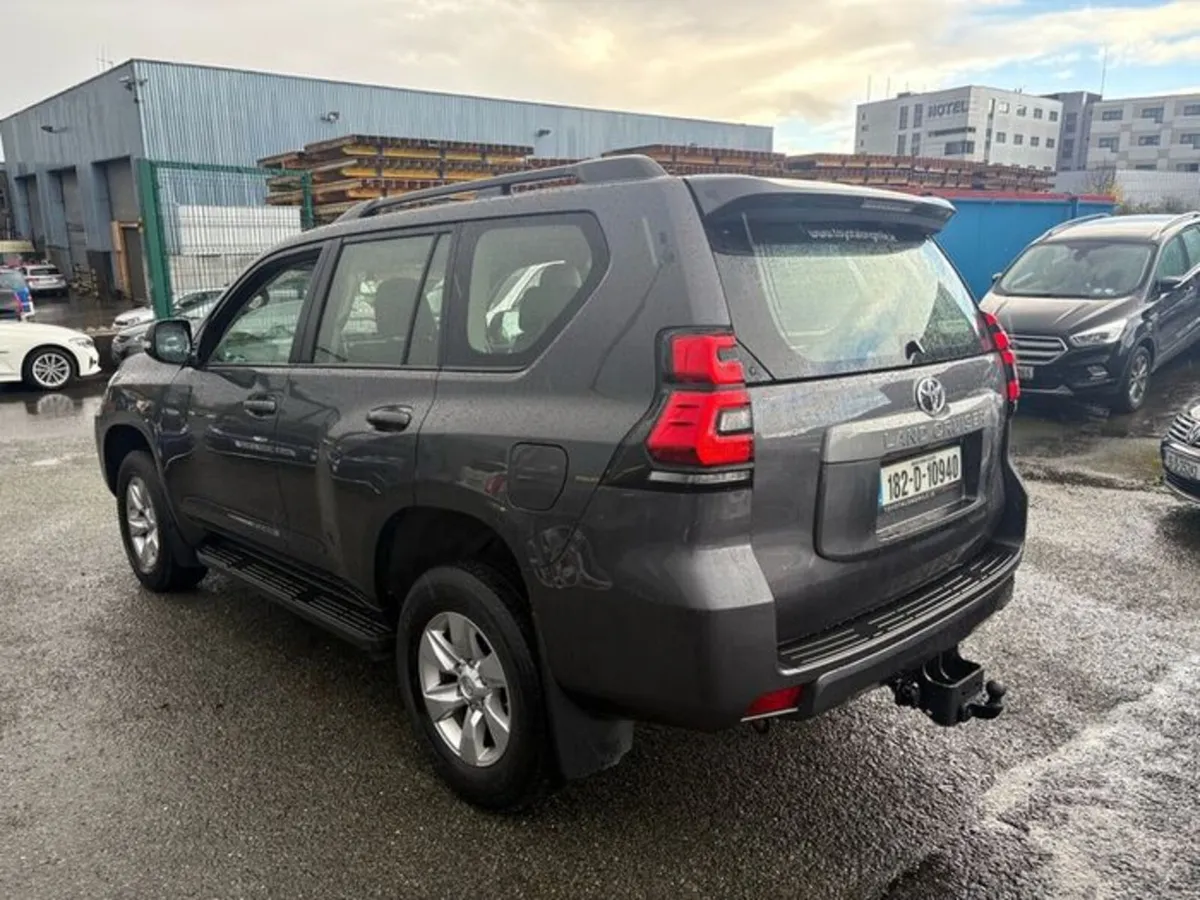 2018 Toyota Landcruiser LWB Auto 2.8L Diesel Crew - Image 4