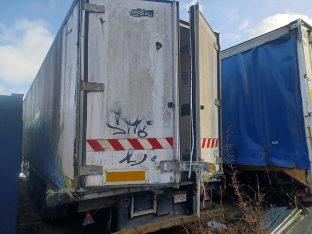 1998 Chereau  Thermo  Fridge Trailer For Auction - Image 4