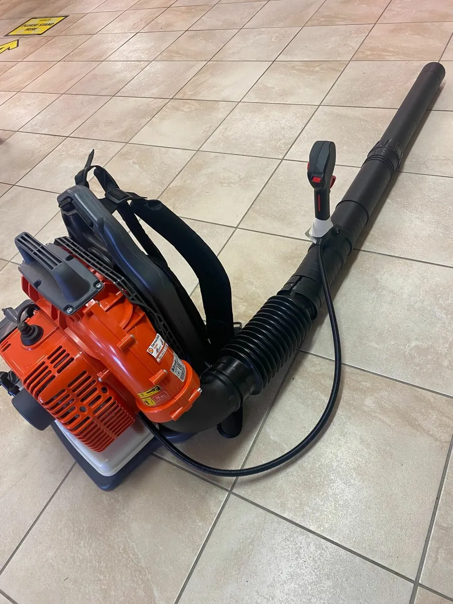 Oleo-Mac Blowers and Chainsaws- Dermot Casey Sales - Image 3