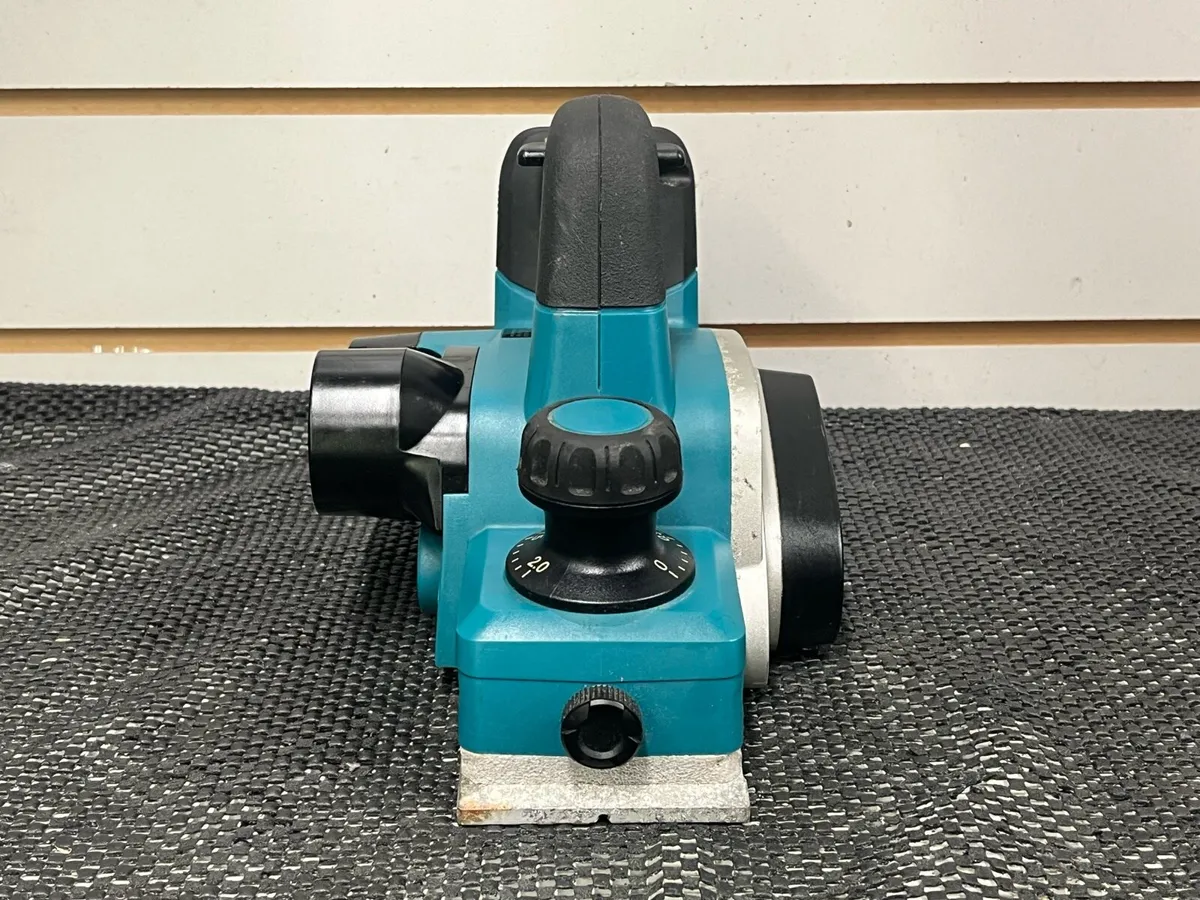 Makita Cordless Planer - Image 3