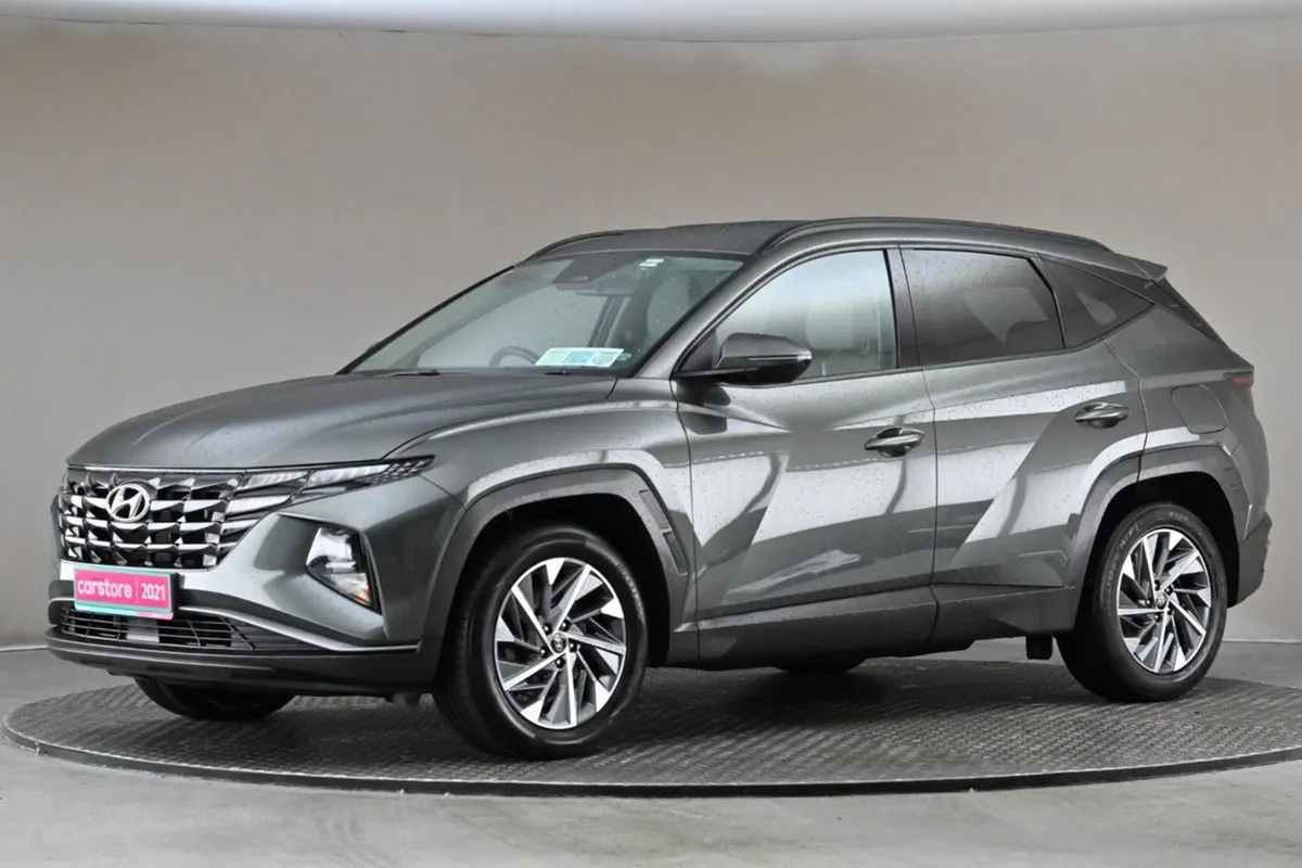 Hyundai Tucson 1.6 D Executive 6spd  full Beige L - Image 4