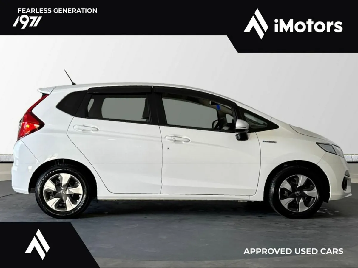 Honda Fit HYBRID AUTOMATIC - Image 2
