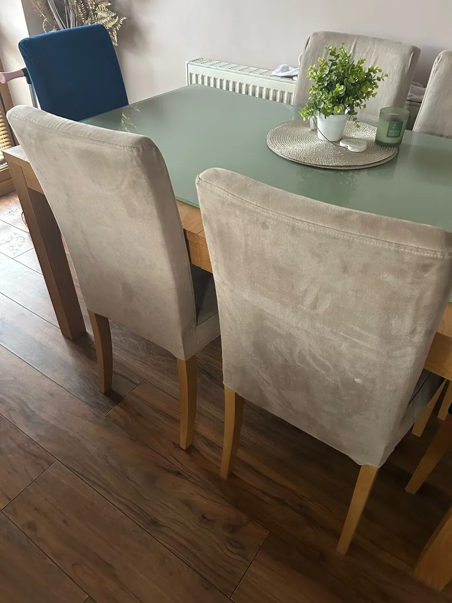 Dining table and chairs - Image 2