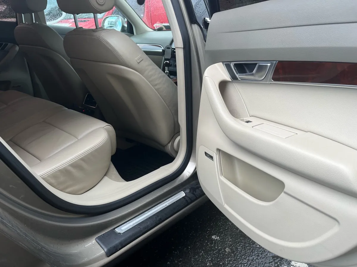 Audi A6 2010 - Image 4