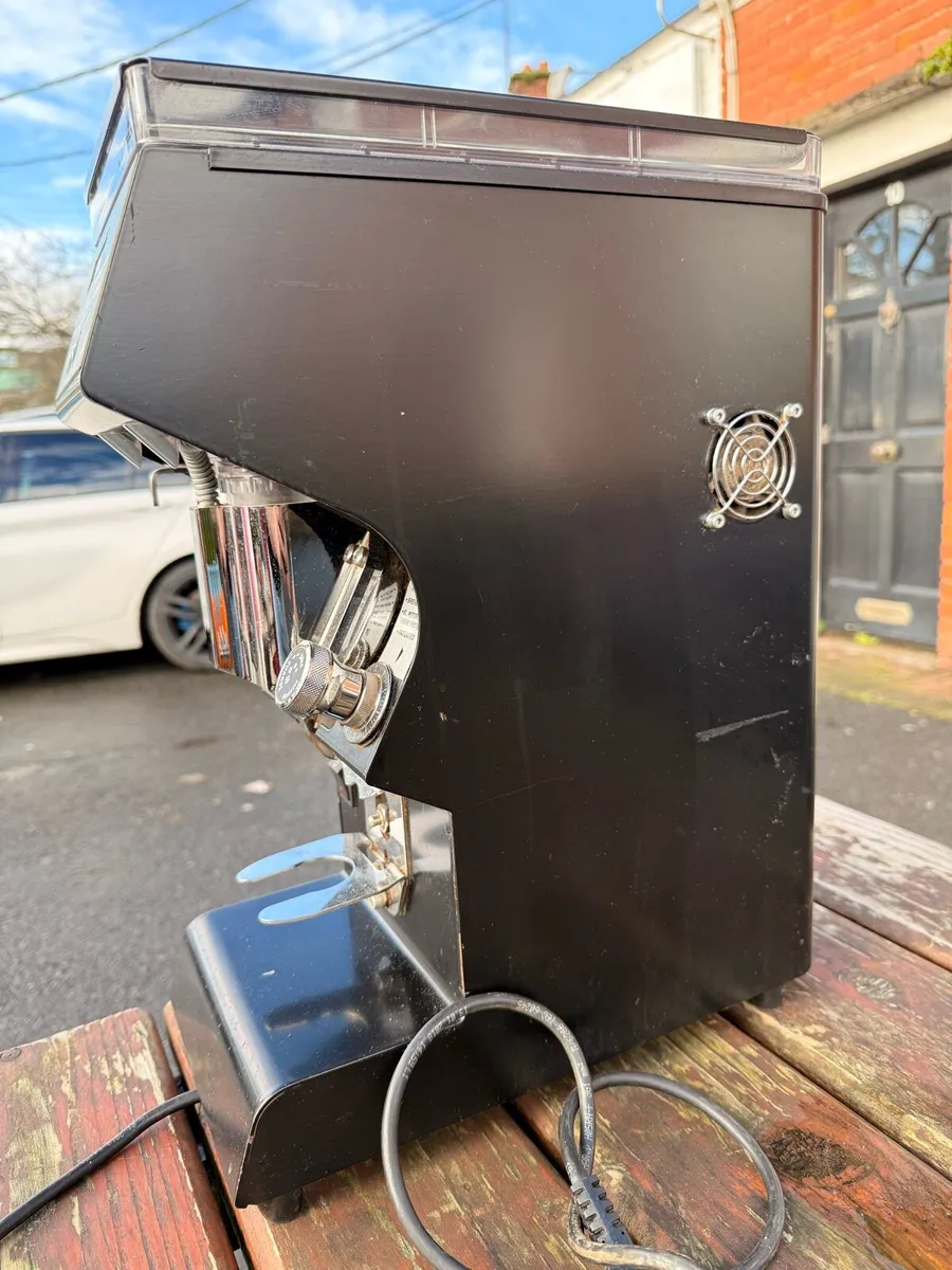 Victoria Mythos One Coffee Grinders - Image 4