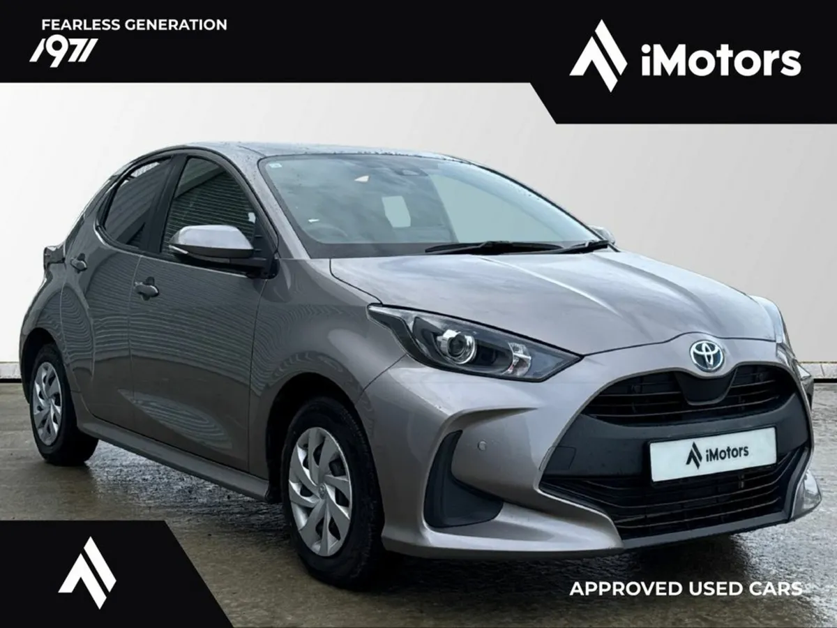 Toyota Yaris Hybrid auto X - Image 1