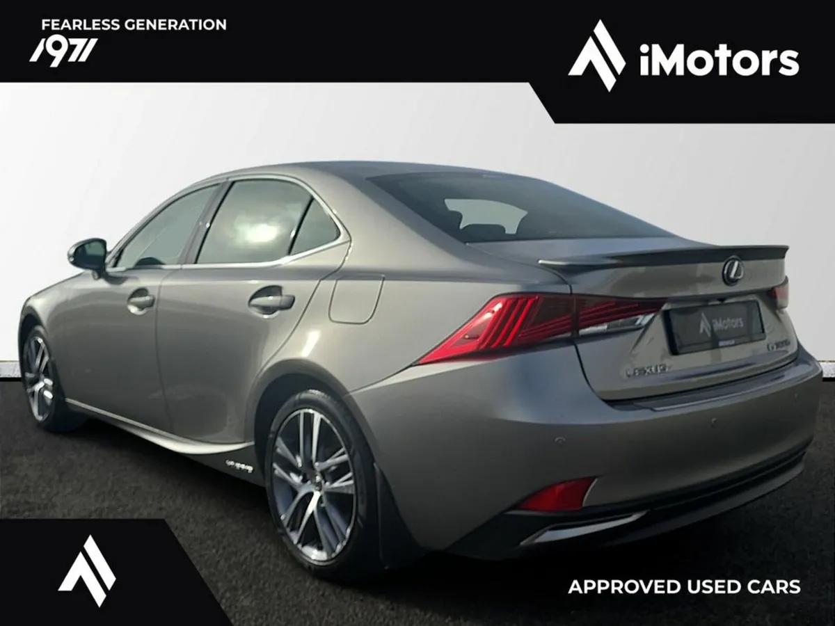 Lexus IS 300H EXECUTIVE EDITION - Image 2