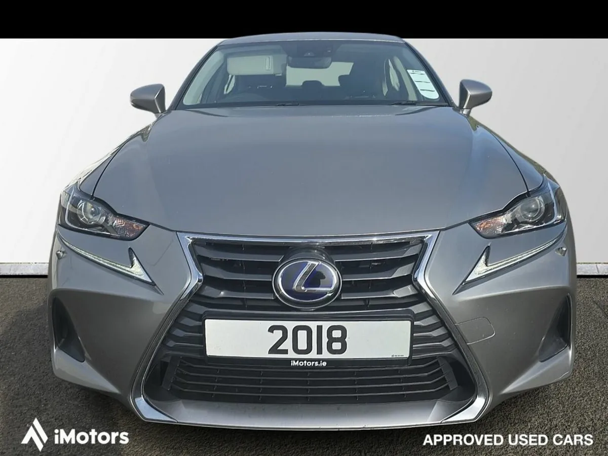Lexus IS 300H EXECUTIVE EDITION - Image 4