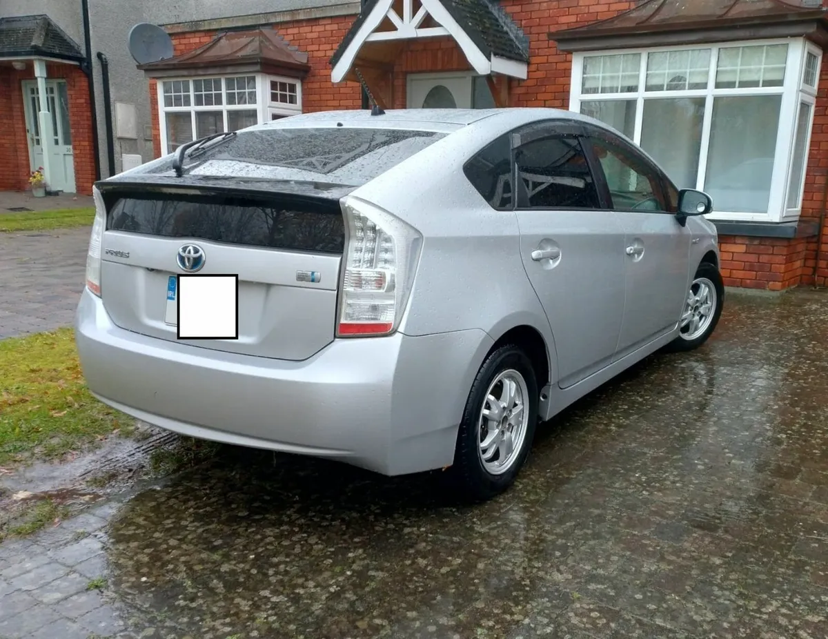 Toyota Prius 2010 - Well looked after - Quick sale - Image 3