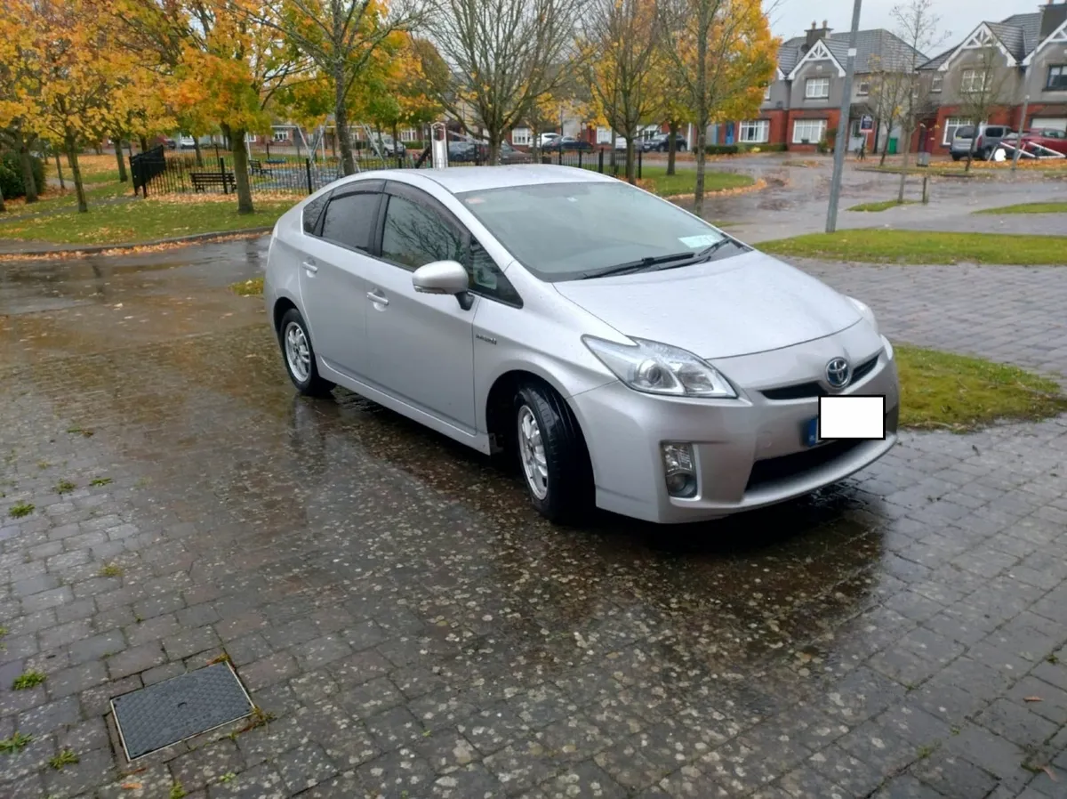 Toyota Prius 2010 - Well looked after - Quick sale - Image 1
