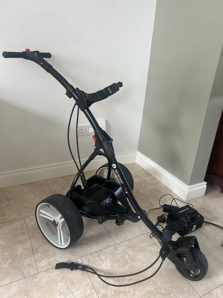 Golf trolly - Image 1